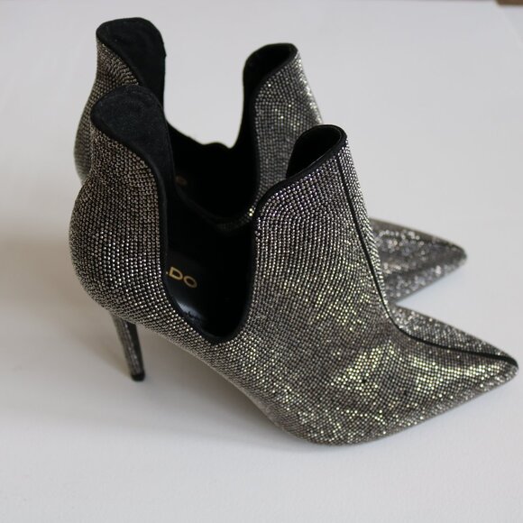 Metallic Heels - Picture 1 of 6